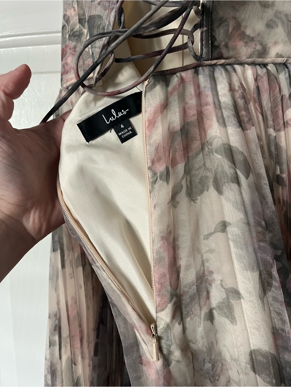 Most Beautiful Day Ivory Multi Floral Print Organza Maxi Dress | Size 4 - Picture 6 of 7
